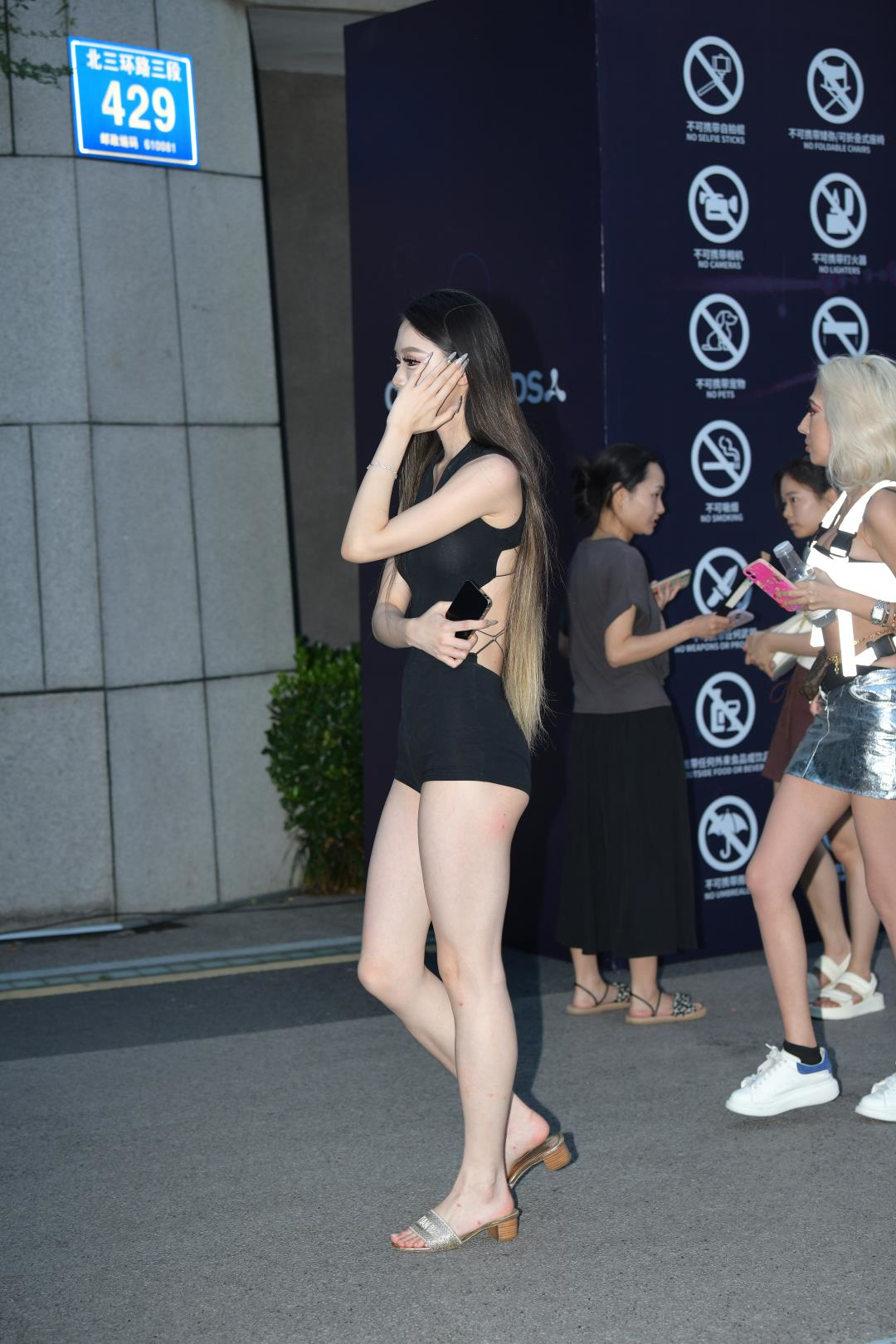 图片[6]-高挑大长腿连体衣活力甜美-图满多