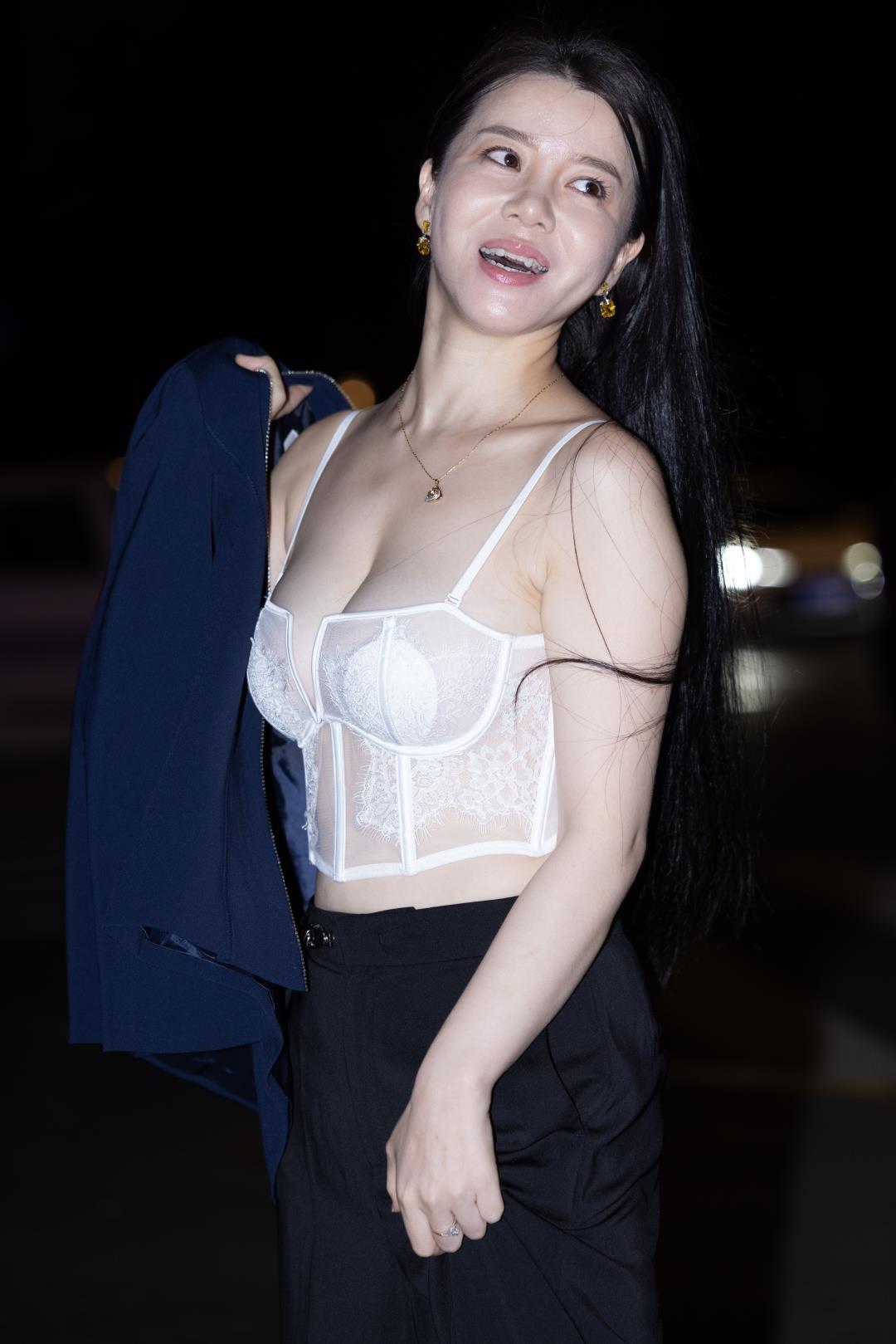 图片[6]-魅力知性美胸-图满多